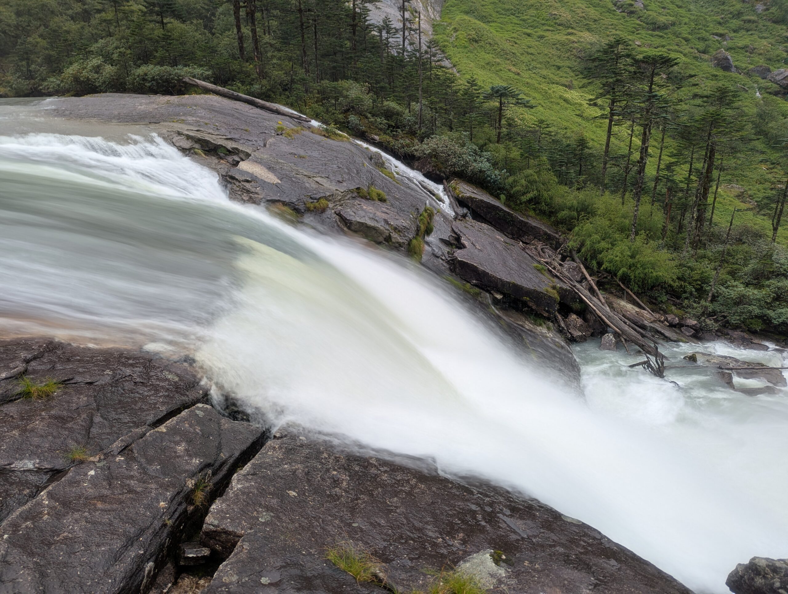 PXL_20250830_060658640.LONG_EXPOSURE-01.COVER_-scaled